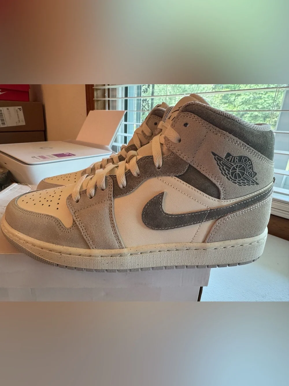 Jordan 1 Mid SE Neutral Grey Sail, Size 9M/10.5W. Brand New/Replacement Box.